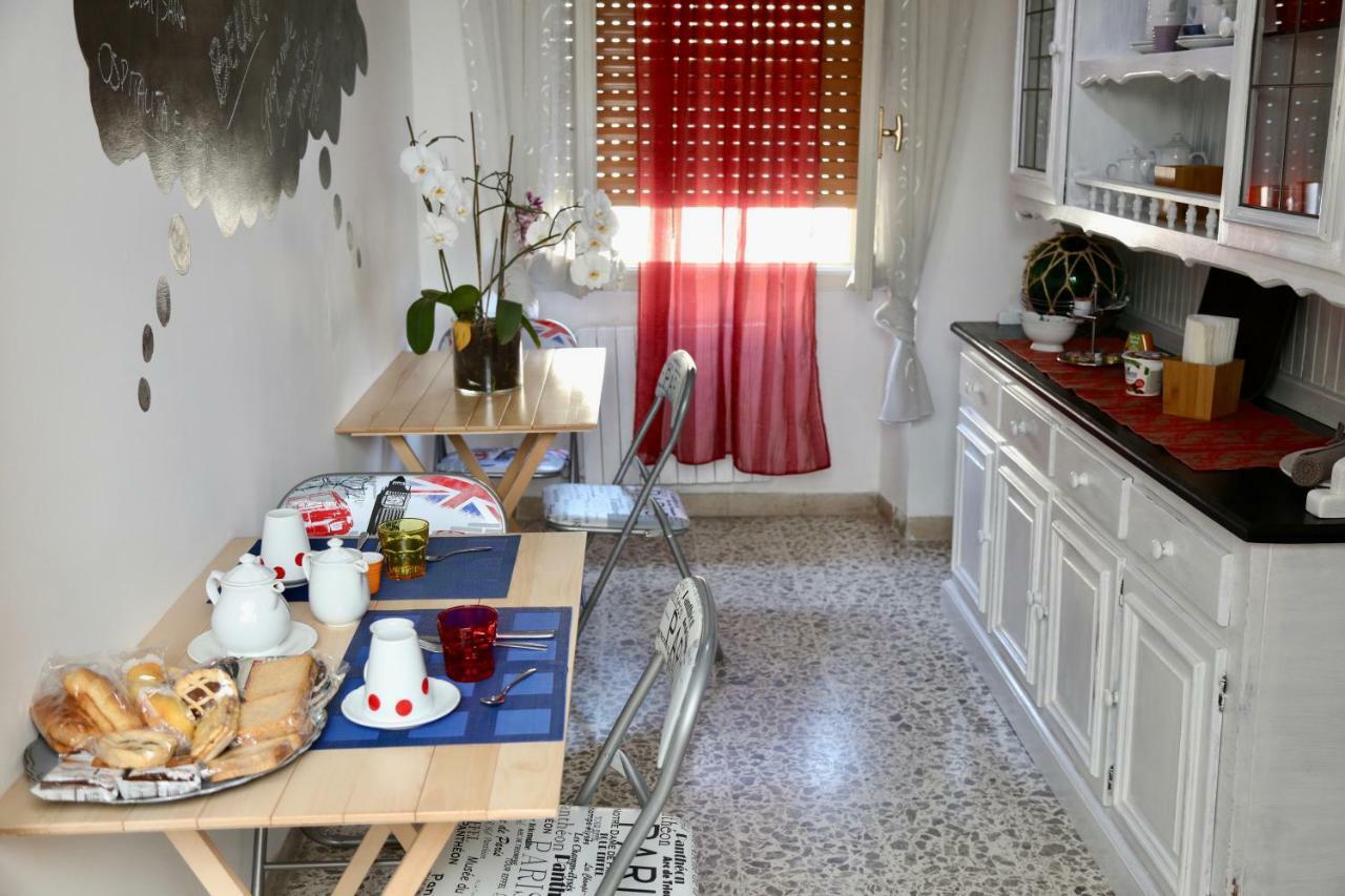 Viale Italia 41: I Migliori Anni Hotell Sassari Exteriör bild