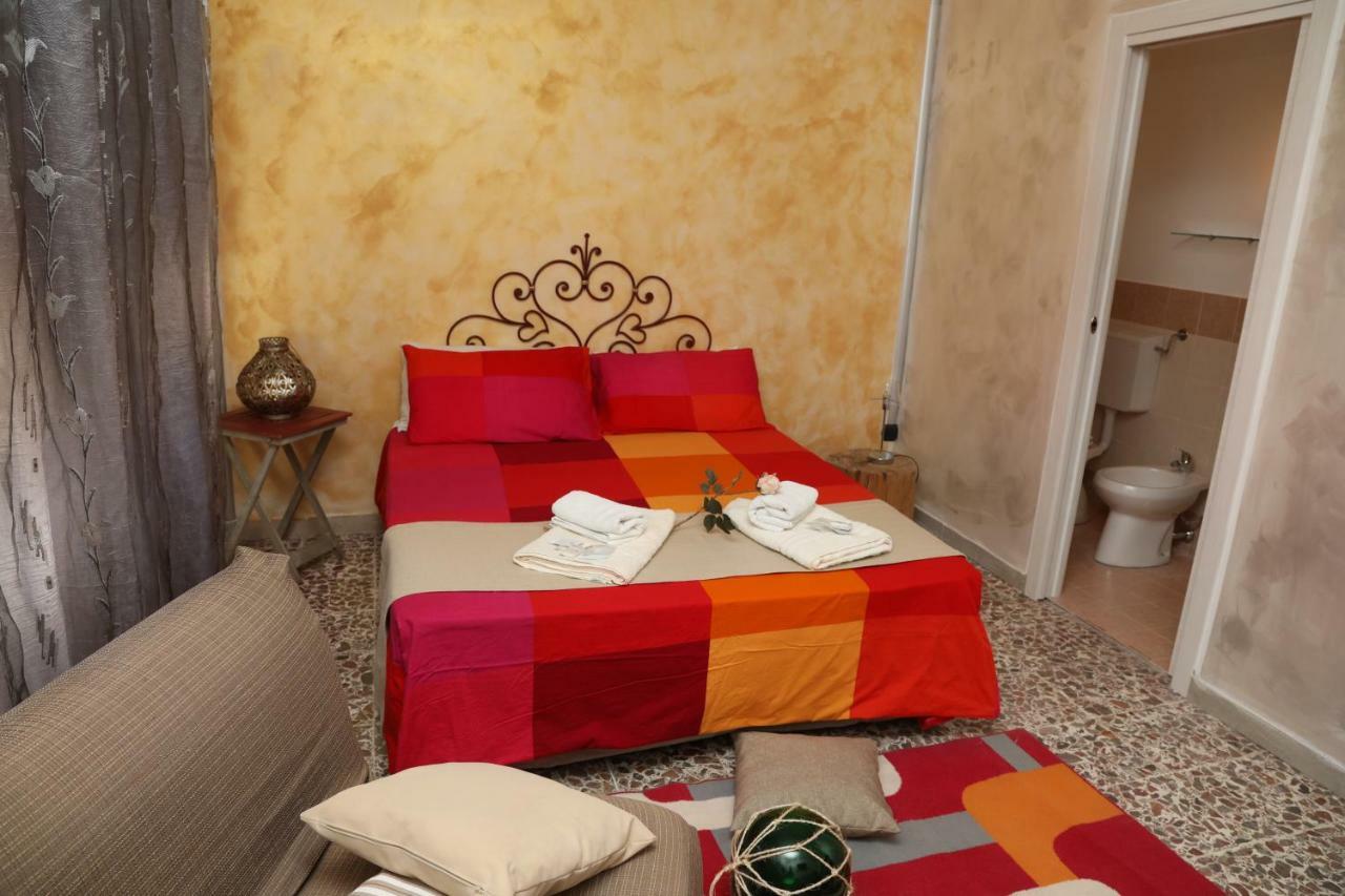 Viale Italia 41: I Migliori Anni Hotell Sassari Exteriör bild